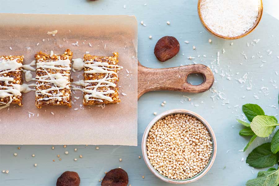 11.01.2024: Aprikosen-Kokos-Riegel, mit Quinoa und weißer Schoko