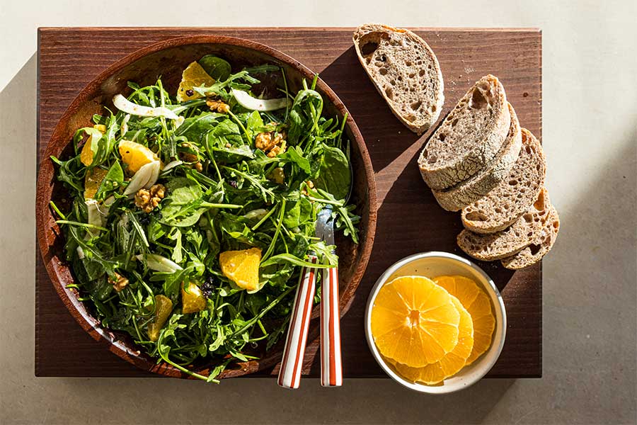 Salat mit Orange, Fenchel und Walnussöl