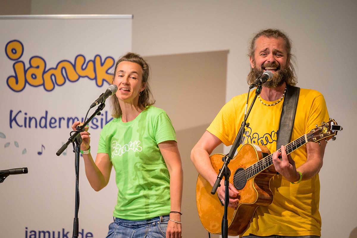 Kinderband Jamuk auf dem Rapunzel Eine Welt Festival 